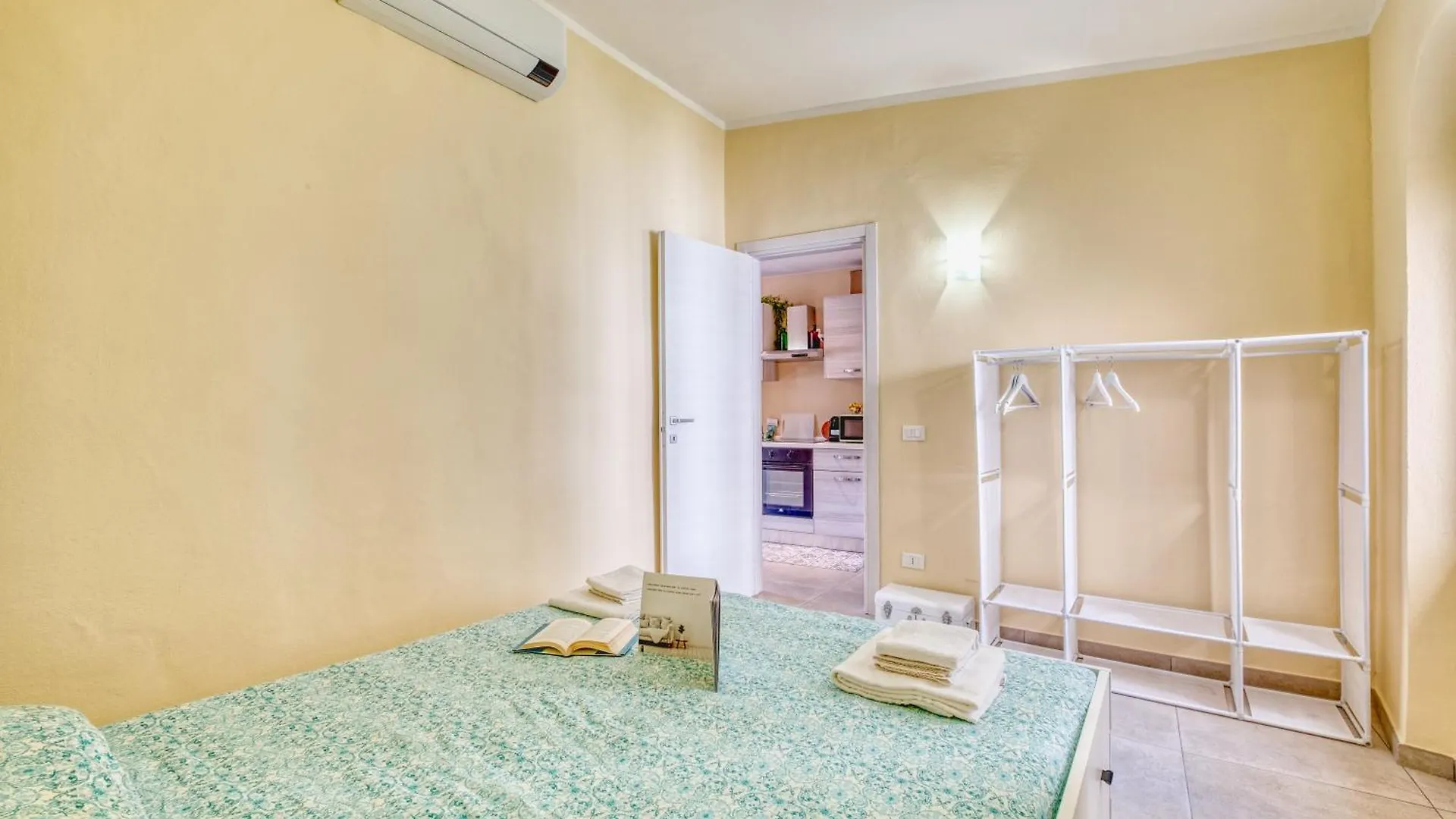 Una Finestra Sul Duomo - Happy Rentals Sanremo Apartment