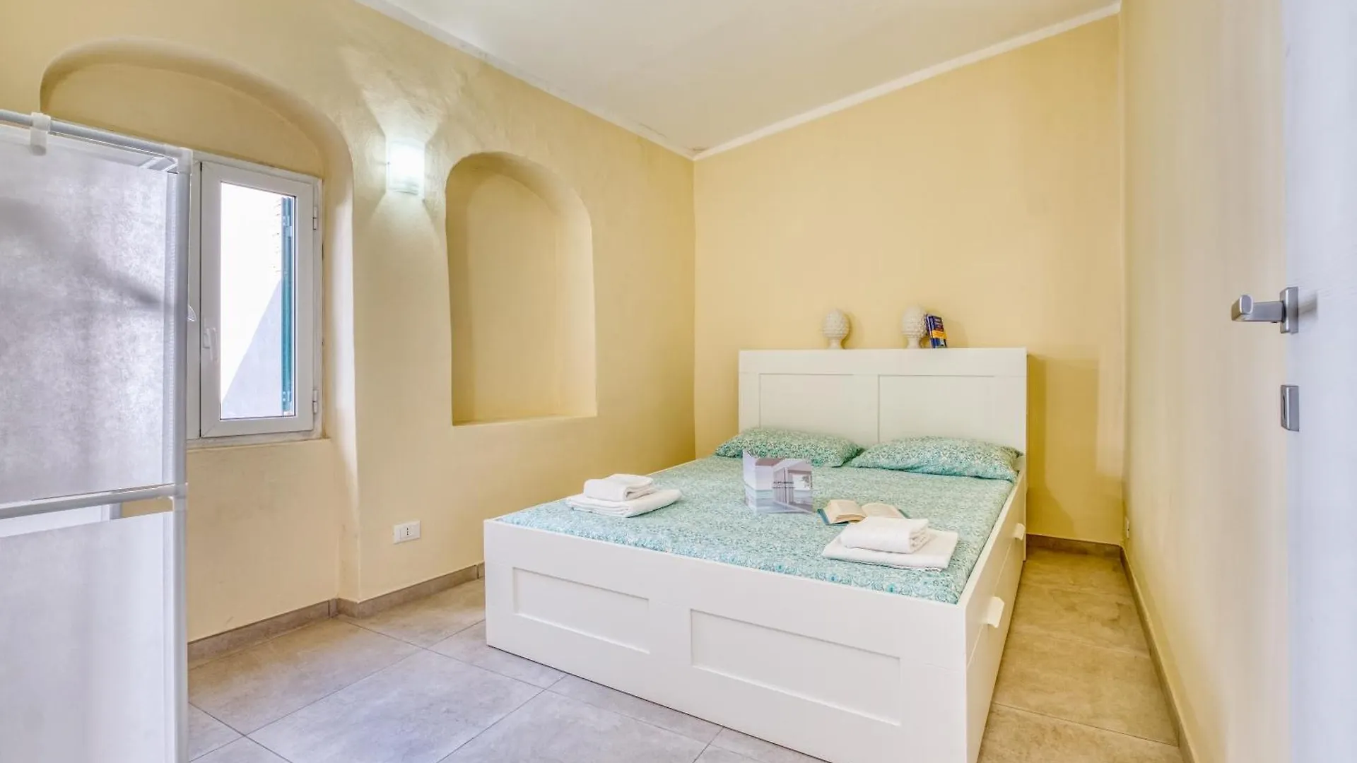 Una Finestra Sul Duomo - Happy Rentals San Remo 0*,  Italië
